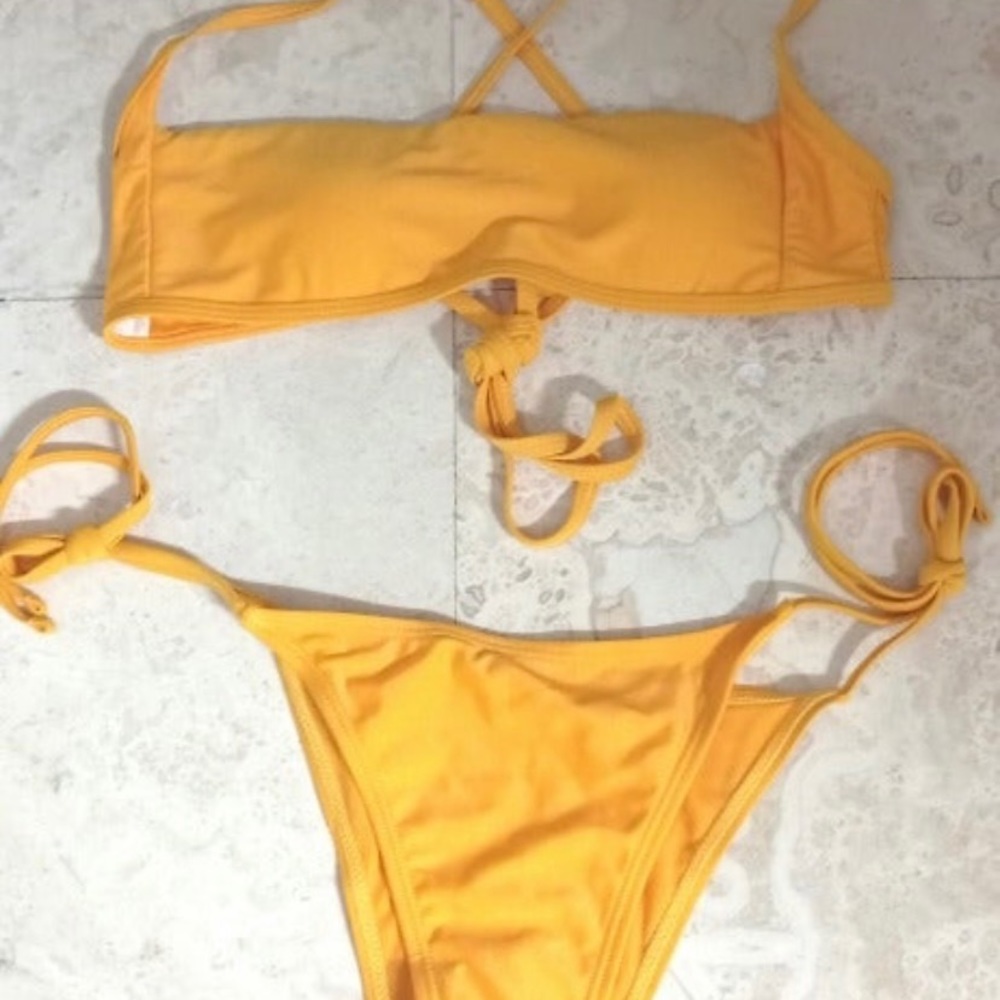 Bikini set - Picture 3 of 3